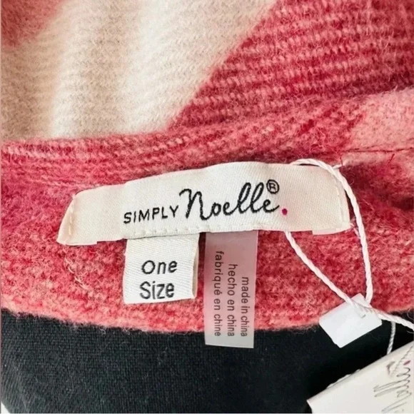 SIMPLY NOELLE ~ Women’s Red/White/Pink plaid button up cape scarf OS - Picture 3 of 10